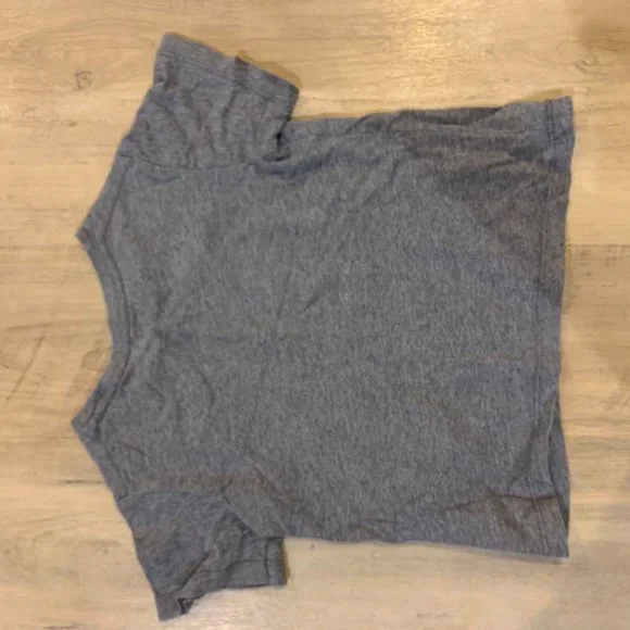 Used Kids T-shirts - Picture 2 of 2